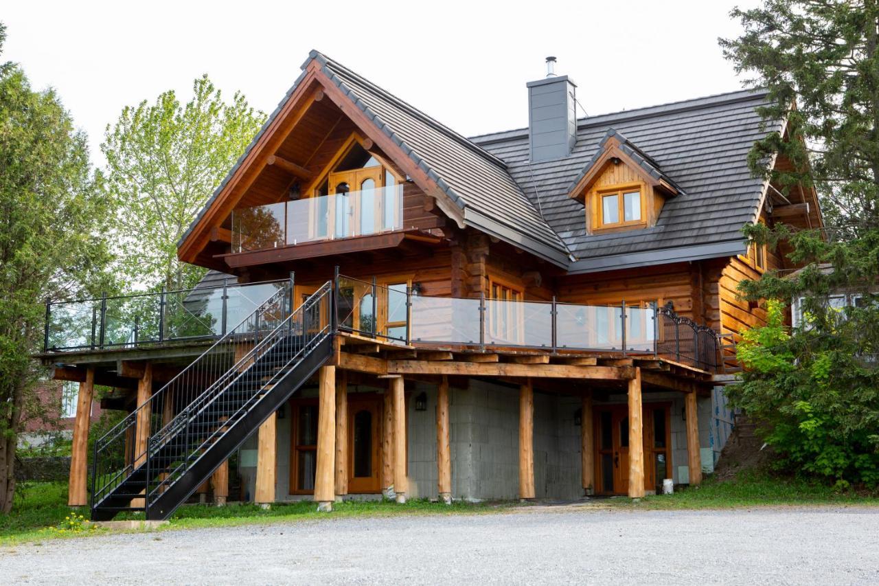Hebergement "La Maison En Bois Rond" Sainte-Marie Bagian luar foto