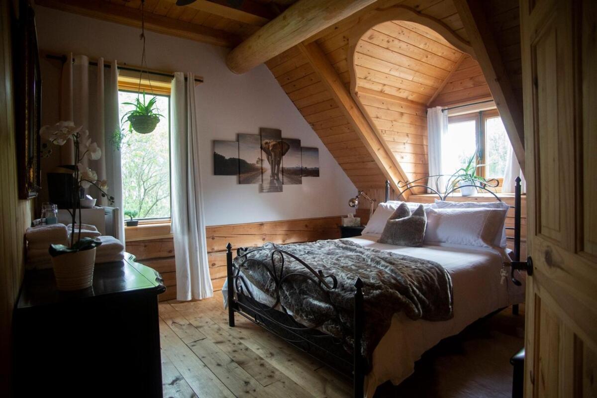 Hebergement "La Maison En Bois Rond" Sainte-Marie Ruang foto